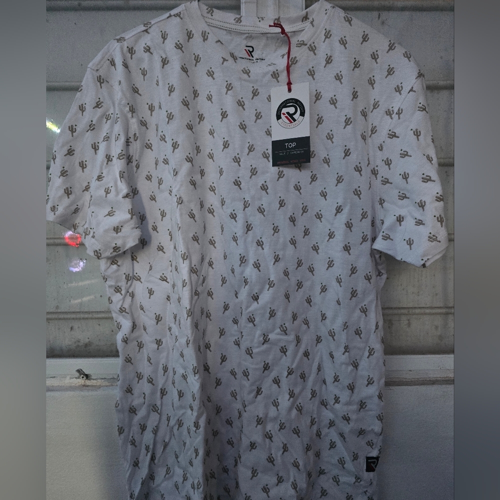 International Report Essentials Cactus tee